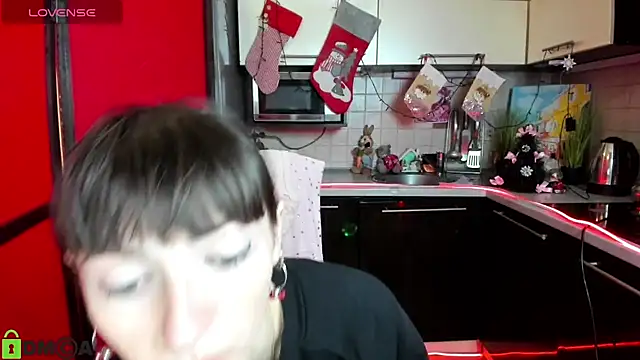 TayanaJons online show from 18, 12, 2025