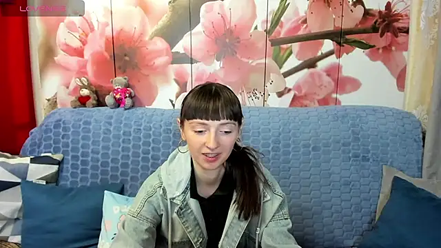 TayanaJons online show from 6, 5, 2026