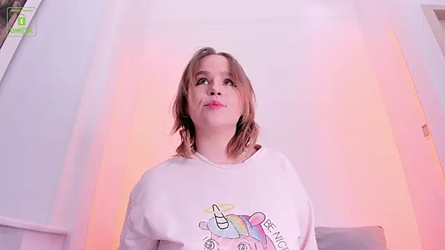 Snapshot of ErikaLust chatting on 29, 12, 2024 ErikaLust online show from 29, 12, 2024