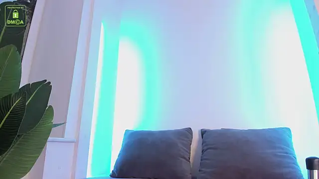 Snapshot of ErikaLust chatting on 12, 11, 2025 ErikaLust online show from 12, 11, 2025