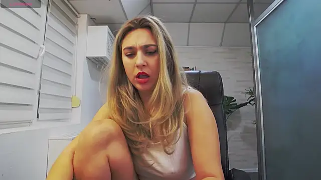 AvaBlue  online show from 6, 2, 2025