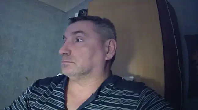 GYurmoka70 online show from 4, 1, 2025