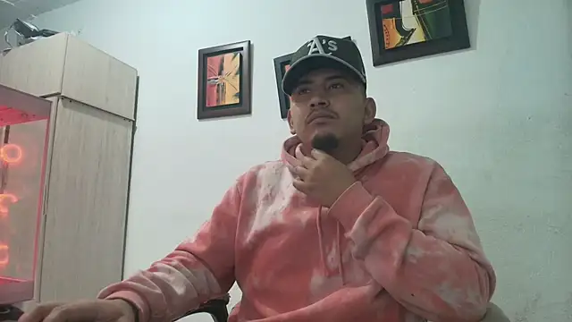 Snapshot of myke_andrade chatting on 29, 11, 2025 myke andrade online show from 29, 11, 2025