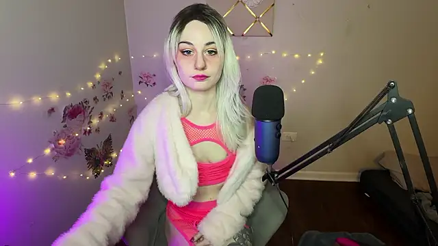 Snapshot of Starr1123 chatting on 6, 2, 2026 Starr1123 online show from 6, 2, 2026