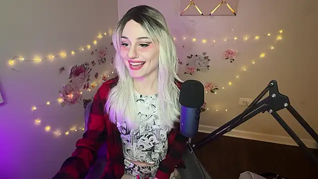 Snapshot of Starr1123 chatting on 21, 3, 2026 Starr1123 online show from 21, 3, 2026