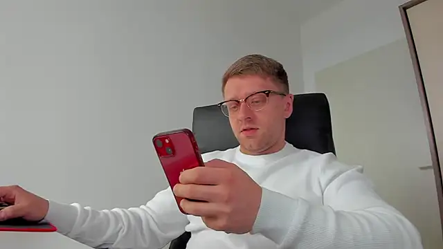 Findom guy online show from 18, 3, 2025