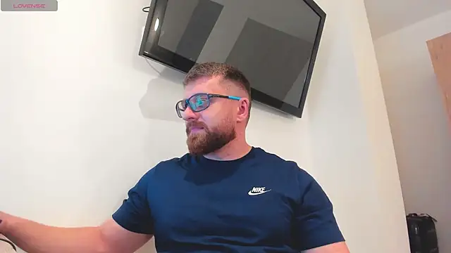 Findom guy online show from 20, 2, 2026