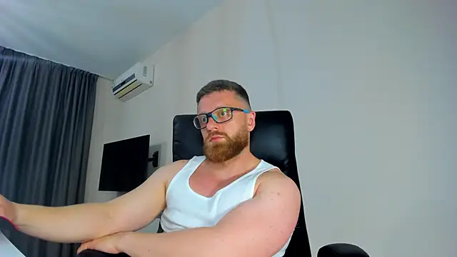 Findom guy online show from 28, 4, 2026