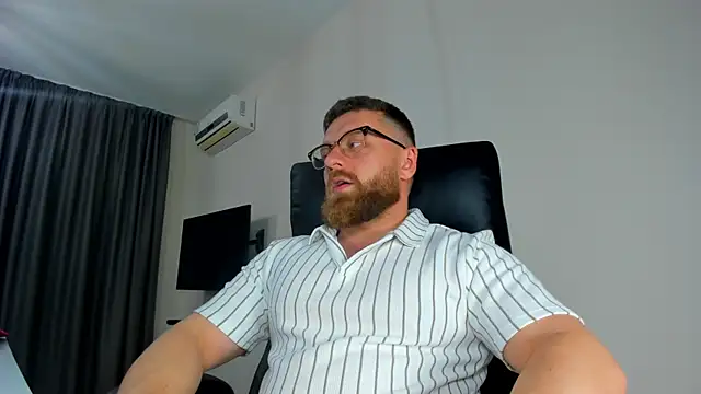 Findom guy online show from 30, 4, 2026