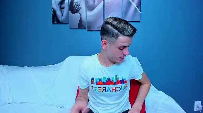 Snapshot of andboyfor6 chatting on 24, 1, 2025 andboyfor6 online show from 24, 1, 2025