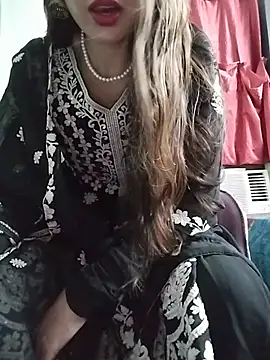 Noor Darliing online show from 4, 8, 2026