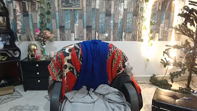 KarimaSarabe online show from 2, 12, 2025