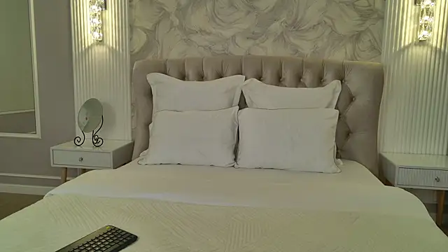 LilyRaisa online show from 18, 9, 2025