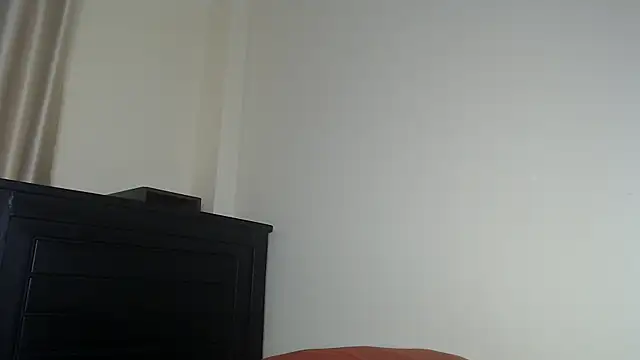 NIKKIE LOVE online show from 28, 4, 2026