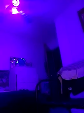 Snapshot of cammyquart chatting on 28, 12, 2024 cammyquart online show from 28, 12, 2024