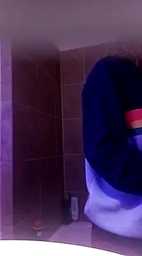 Snapshot of cammyquart chatting on 4, 1, 2025 cammyquart online show from 4, 1, 2025