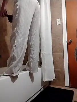 Snapshot of cammyquart chatting on 3, 3, 2025 cammyquart online show from 3, 3, 2025