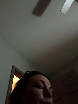 Snapshot of cammyquart chatting on 13, 1, 2026 cammyquart online show from 13, 1, 2026