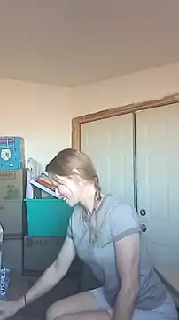 Snapshot of cammyquart chatting on 8, 3, 2026 cammyquart online show from 8, 3, 2026