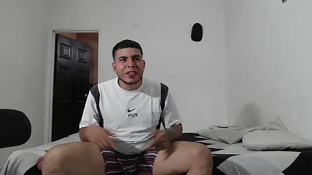 Snapshot of Sofiafuck20 chatting on 15, 3, 2025 Sofiafuck20 online show from 15, 3, 2025