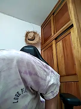 Mia Hampton online show from 17, 9, 2025