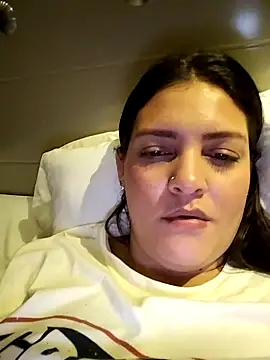 Mia Hampton online show from 29, 9, 2025