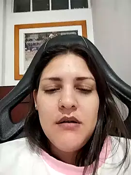 Mia Hampton online show from 14, 2, 2026