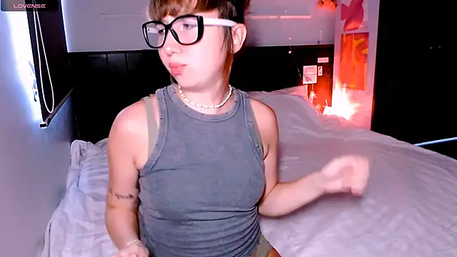 Snapshot of Cosmo_Riri chatting on 29, 9, 2025 Cosmo Riri online show from 29, 9, 2025