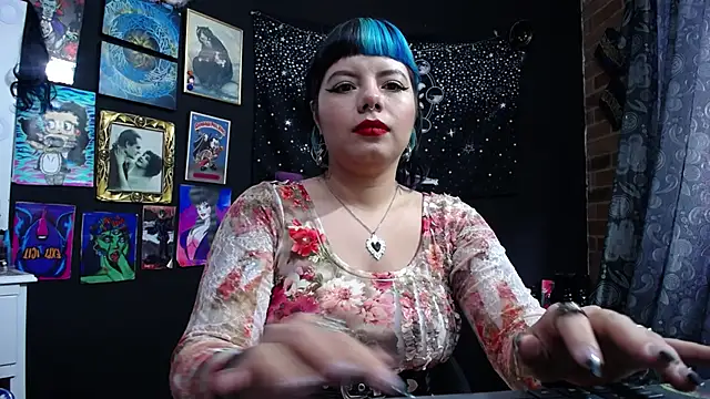 Yourmadame P online show from 12, 2, 2025