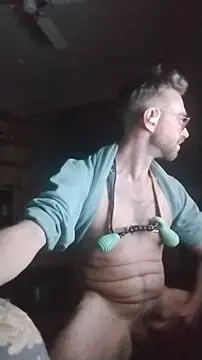 MaxSpadeErotica online show from 23, 5, 2026