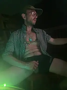 MaxSpadeErotica online show from 5, 7, 2026