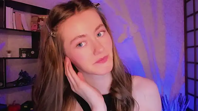 KateCuddle online show from 9, 12, 2024