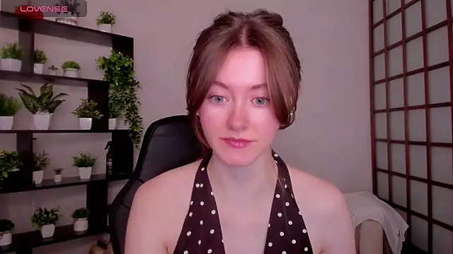 KateCuddle online show from 10, 2, 2026