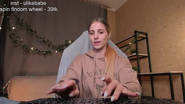 Snapshot of Anna_Fink chatting on 27, 1, 2025 Anna Fink online show from 27, 1, 2025