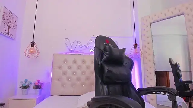 Snapshot of xiomara__cortes chatting on 27, 1, 2025 xiomara  cortes online show from 27, 1, 2025