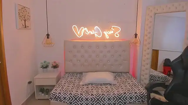 Snapshot of xiomara__cortes chatting on 31, 1, 2025 xiomara  cortes online show from 31, 1, 2025