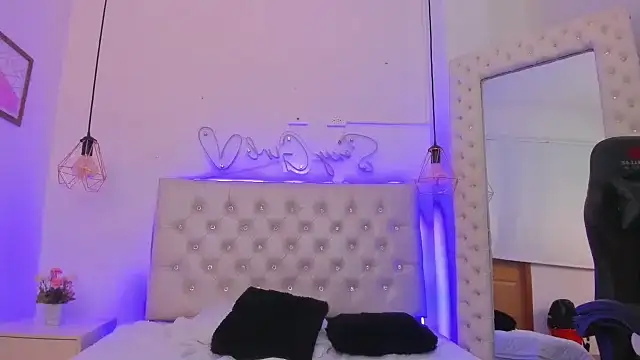 Snapshot of xiomara__cortes chatting on 20, 3, 2025 xiomara  cortes online show from 20, 3, 2025