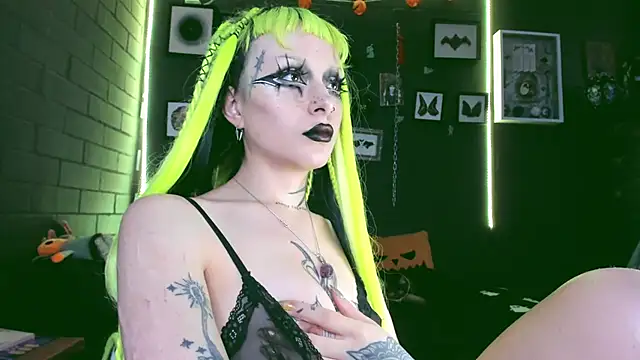 insania 9999  online show from 17, 2, 2025