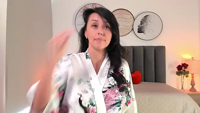 SaharaGarcia   online show from 3, 2, 2025