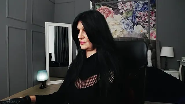 DomMelissaW online show from 2, 12, 2024