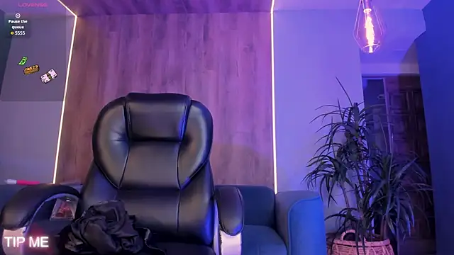 SophieBarnett online show from 8, 5, 2026