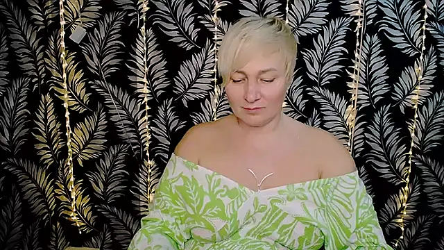 Olivia playful online show from 22, 2, 2025