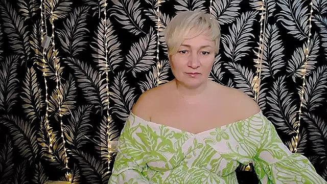 Olivia playful online show from 10, 3, 2025