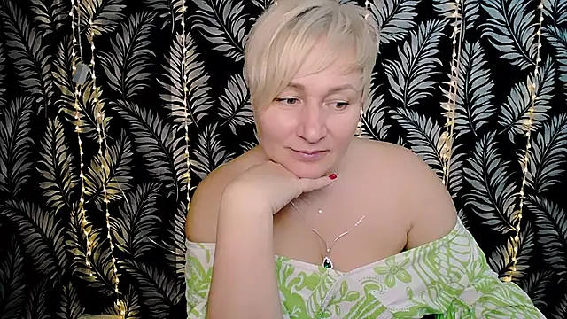 Olivia playful online show from 10, 3, 2025