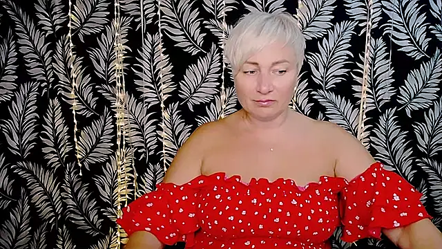 Olivia playful online show from 7, 10, 2025