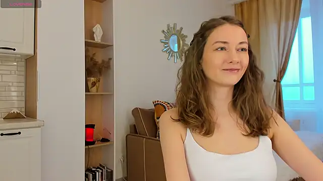 Kelly Summers online show from 8, 3, 2025