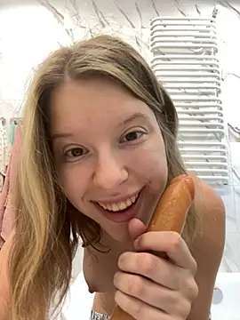 Snapshot of kimczii chatting on 24, 7, 2026 kimczii online show from 24, 7, 2026