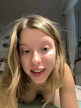 Snapshot of kimczii chatting on 28, 7, 2026 kimczii online show from 28, 7, 2026