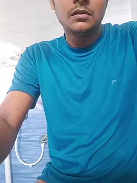 Snapshot of Itsdesi_boy chatting on 4, 12, 2025 Itsdesi boy online show from 4, 12, 2025