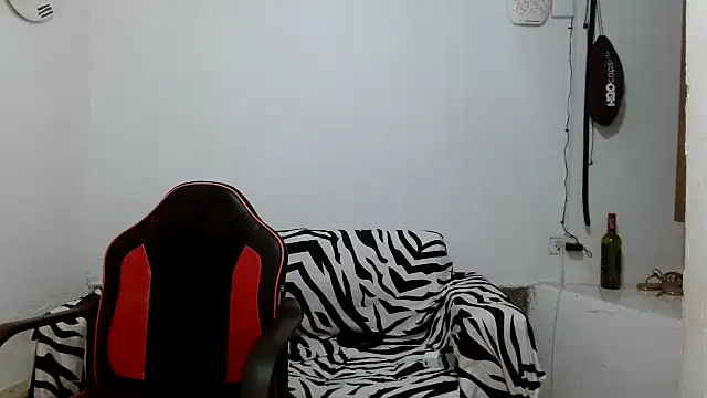 angelamarie1 online show from 30, 4, 2026